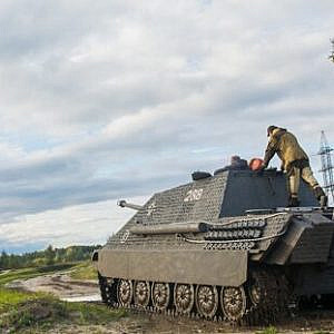 вождение танка в подарок +в москве